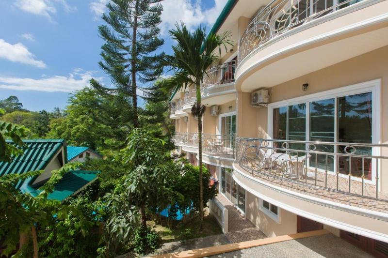 هتل Patong Rai Rom Yen Resort Sha