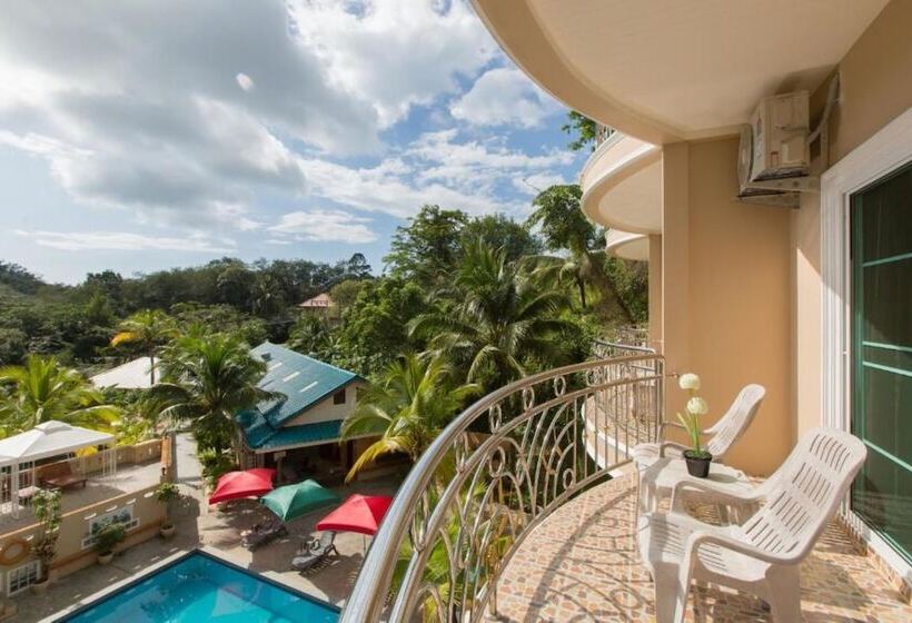 هتل Patong Rai Rom Yen Resort Sha
