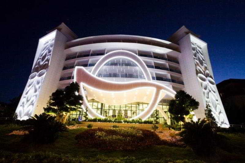 هتل Q Premium Resort