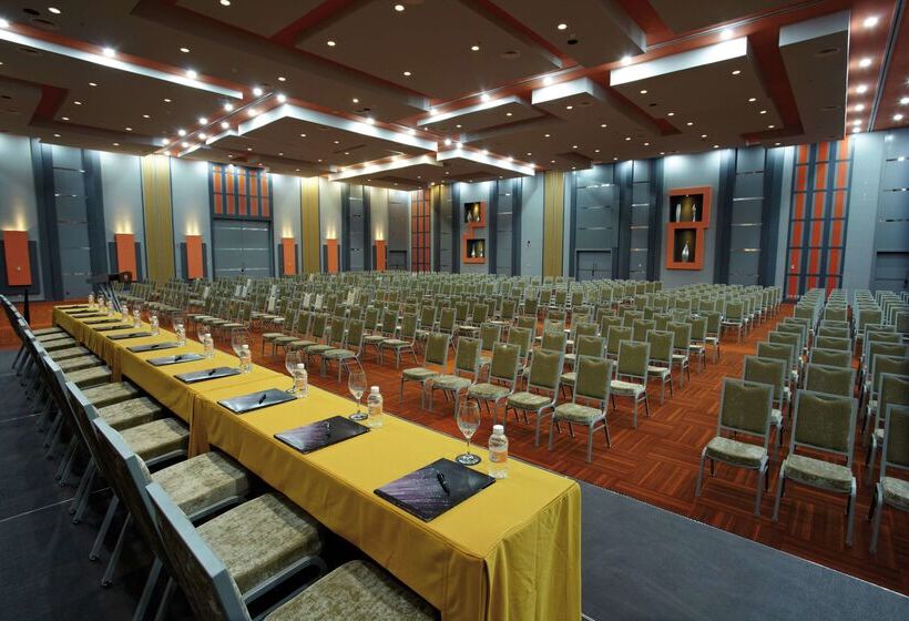 Hotelli Riu Plaza Guadalajara