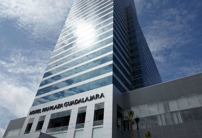 Hotelli Riu Plaza Guadalajara