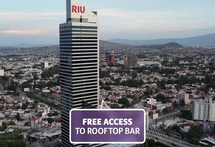 Отель Riu Plaza Guadalajara