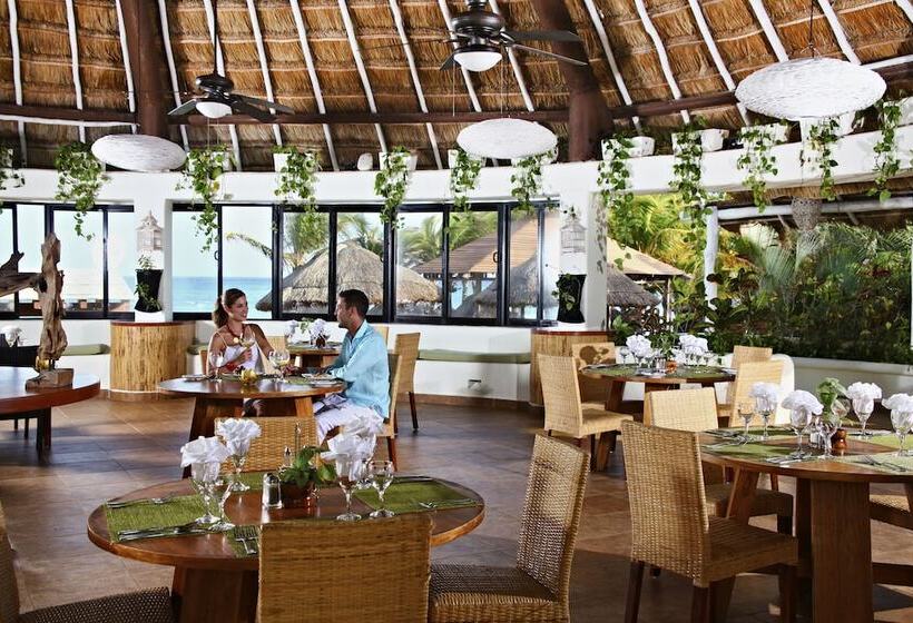 هتل Select Club At Sandos Caracol All Inclusive   Adults Only Area