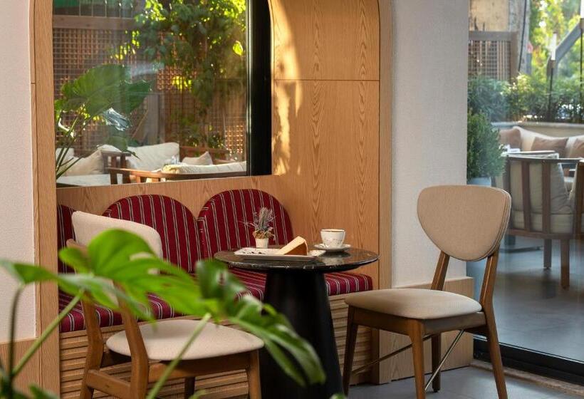 هتل Sherwood Premio