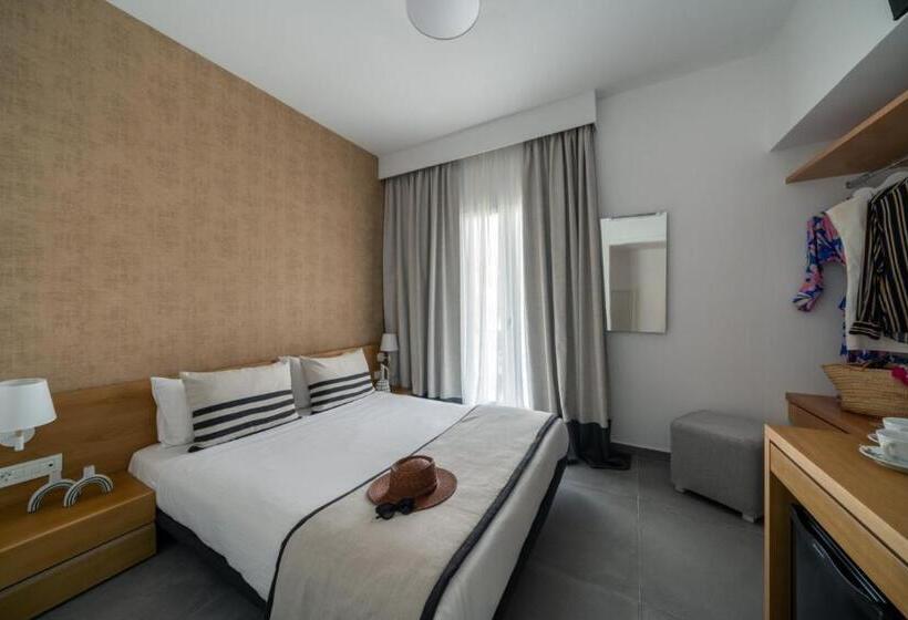 هتل Silver Beach