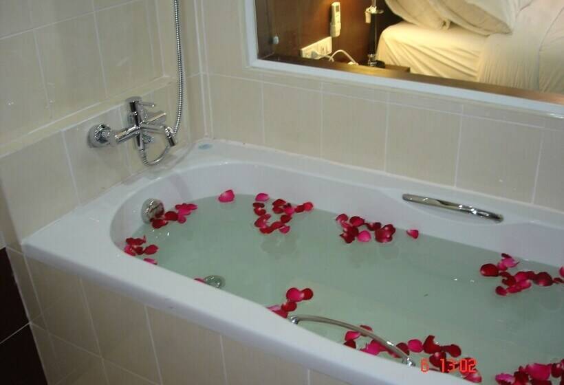 هتل Sm Resort Phuket
