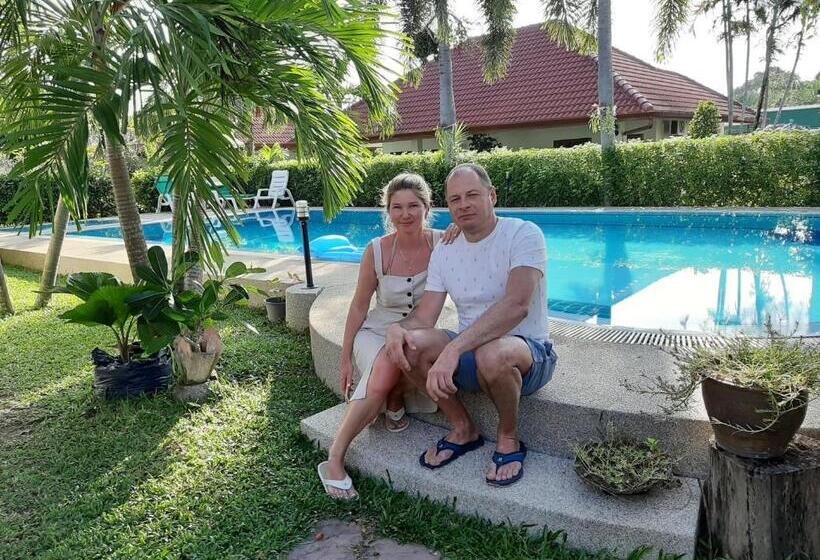 酒店 D&k Smiley Phuket Resort
