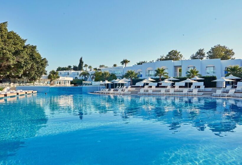 هتل So Nice Club Resort