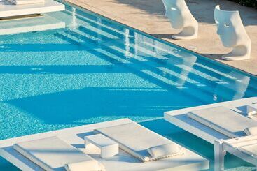 هتل So Nice Club Resort