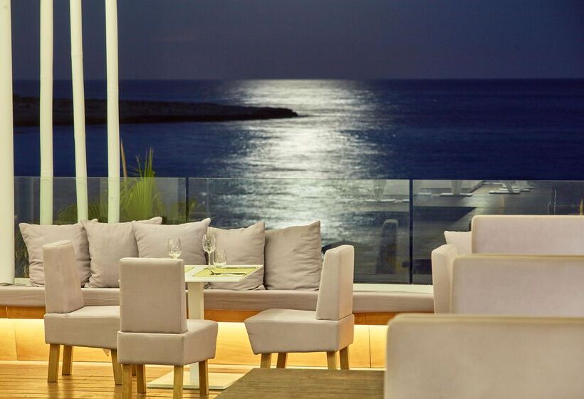 هتل So Nice Club Resort