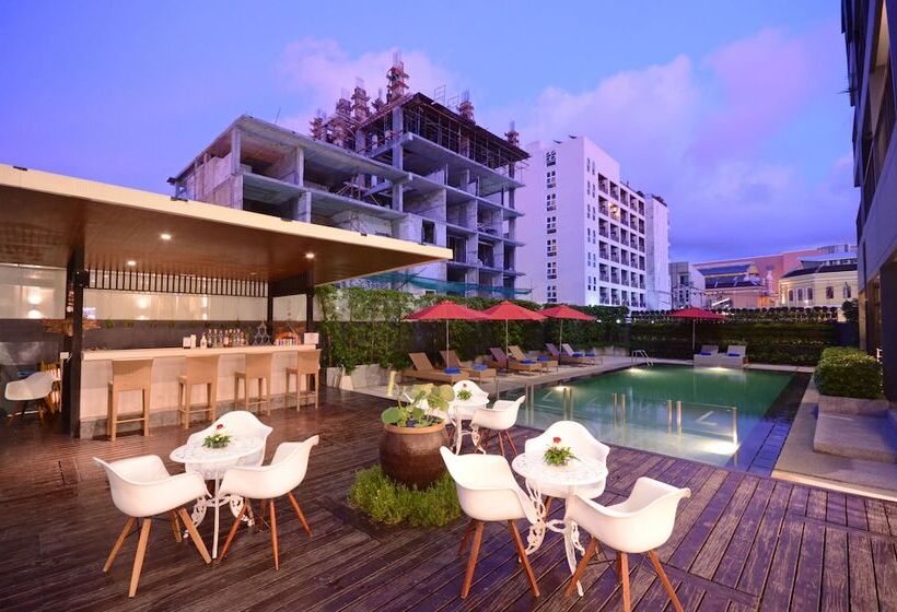 هتل The Lantern Resorts Patong   Sha Extra Plus