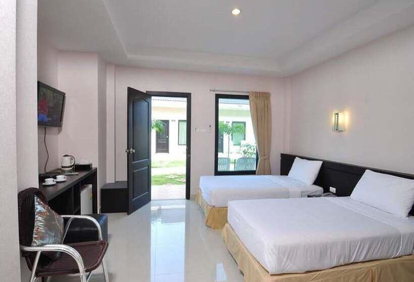 هتل The Natural Resort