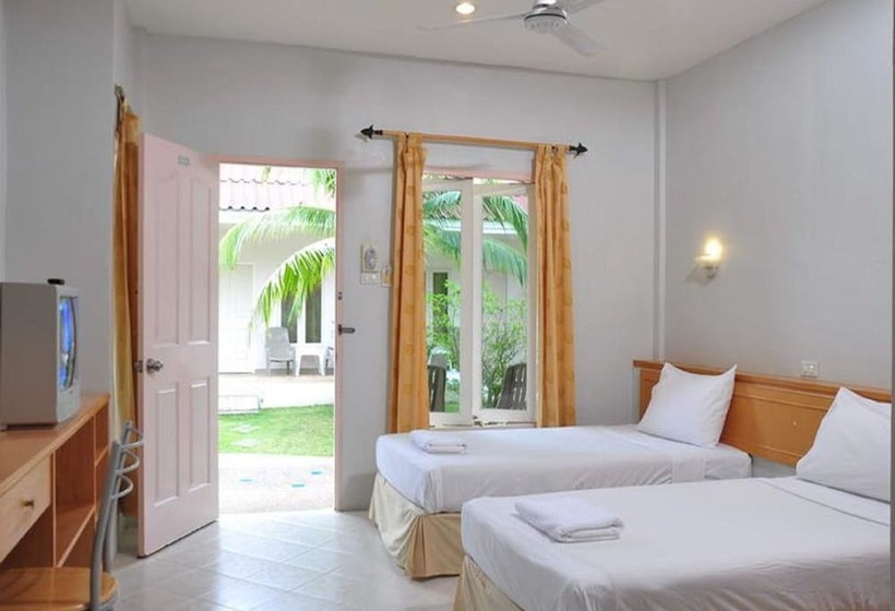 هتل The Natural Resort