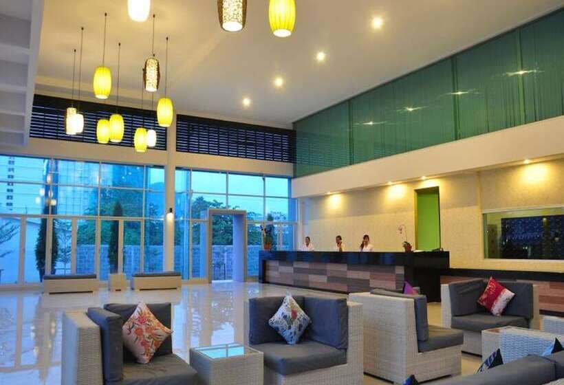 هتل The Natural Resort