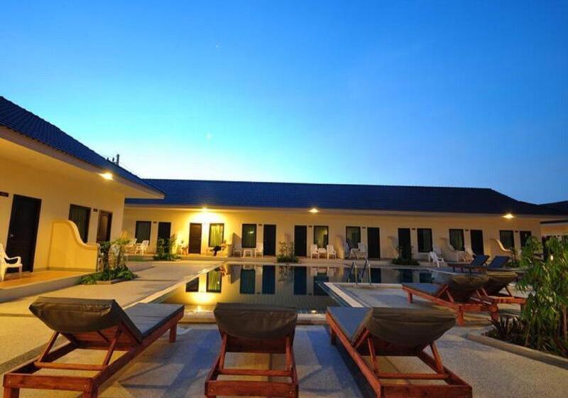 هتل The Natural Resort