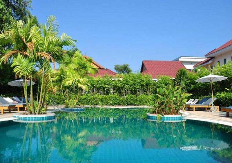 هتل The Natural Resort