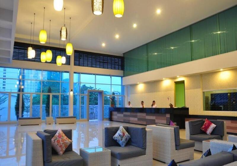 هتل The Natural Resort