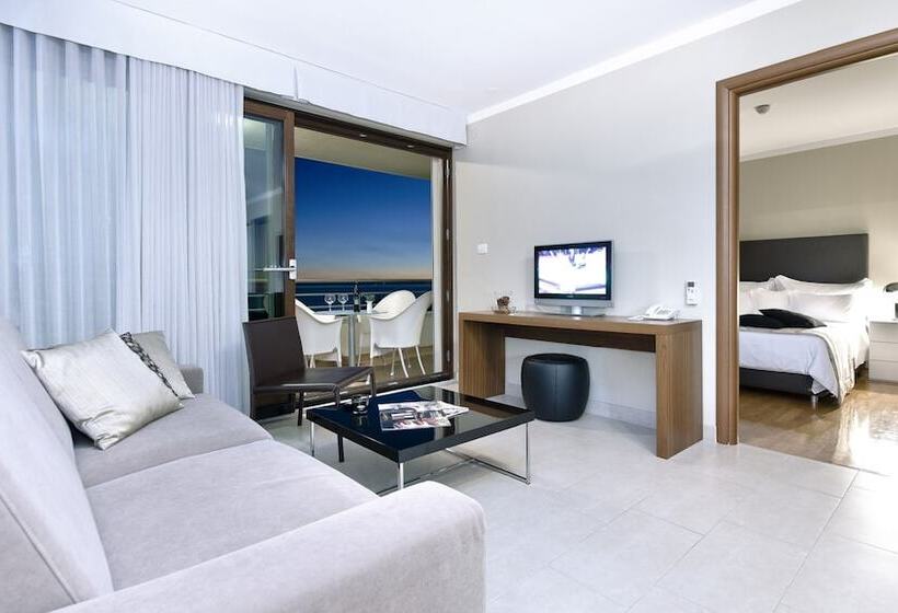هتل The Residence Apart