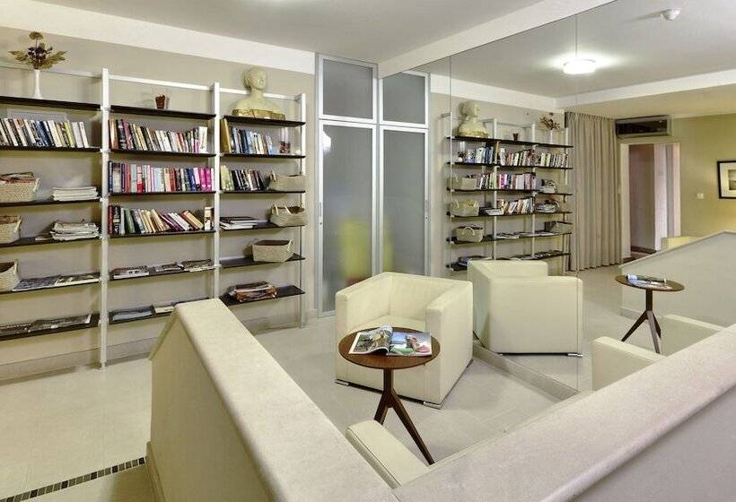 هتل The Residence Apart