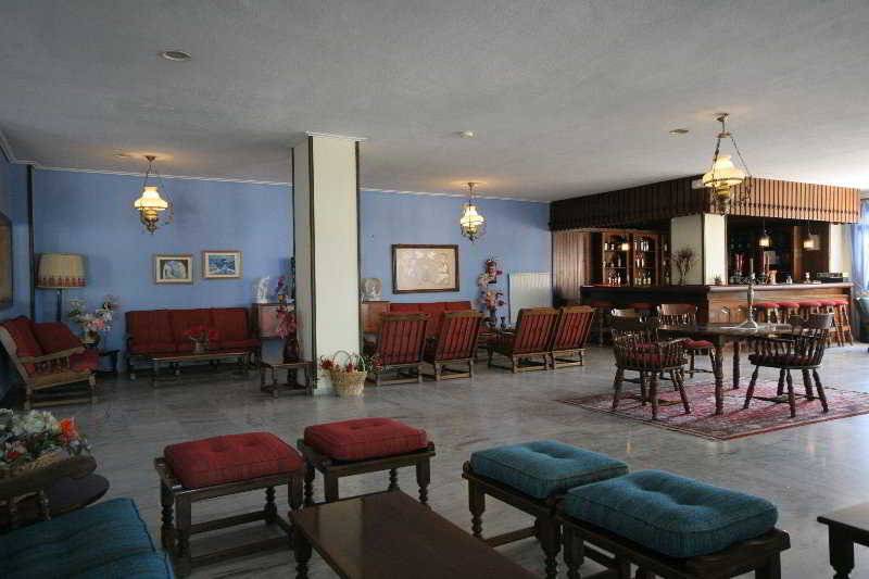 Theodorou Beach Hotel Apartments