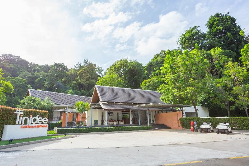 هتل Tinidee Golf Resort Phuket   Sha Extra Plus