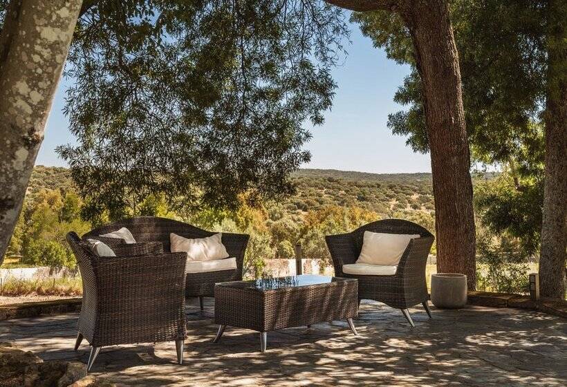 Imani Country House