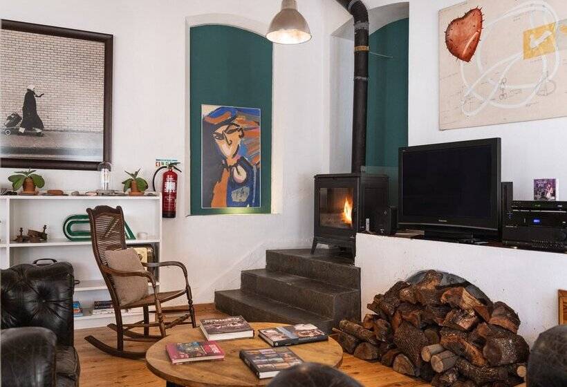 Imani Country House