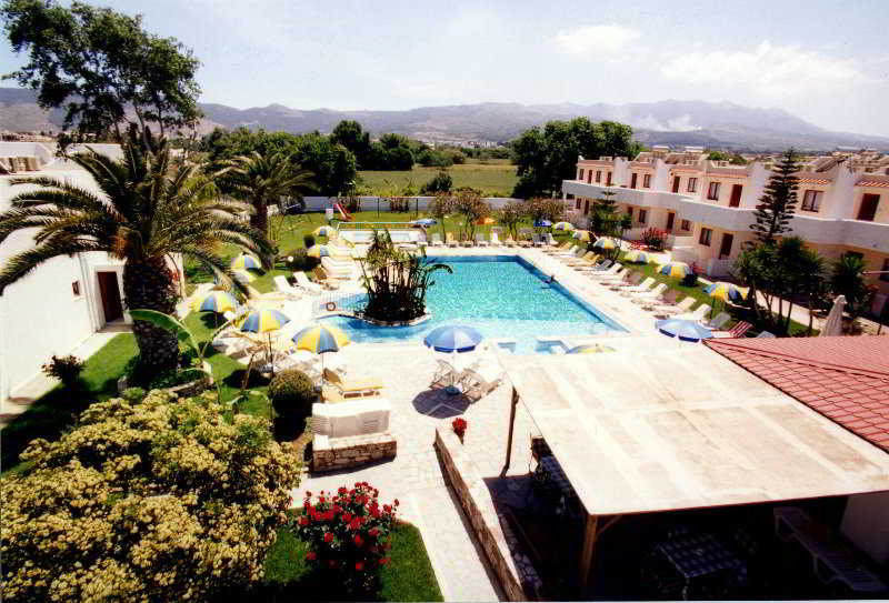 Lenaki Apartments