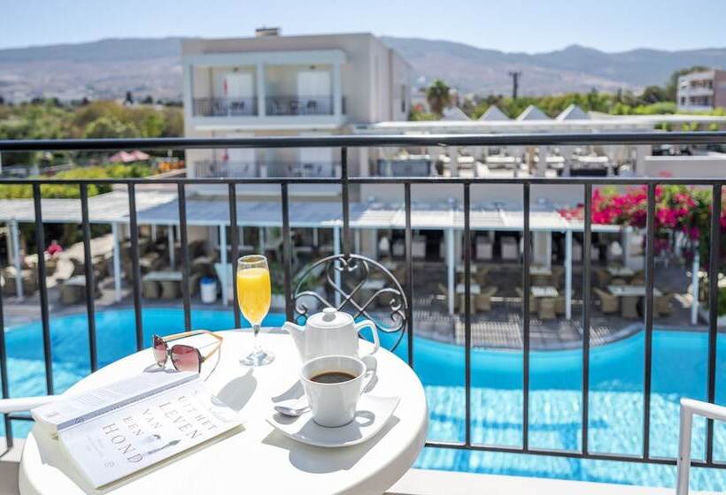 Peridis Family Resort