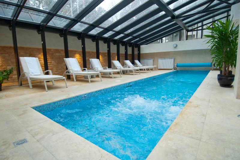 Radina's Way Hotel