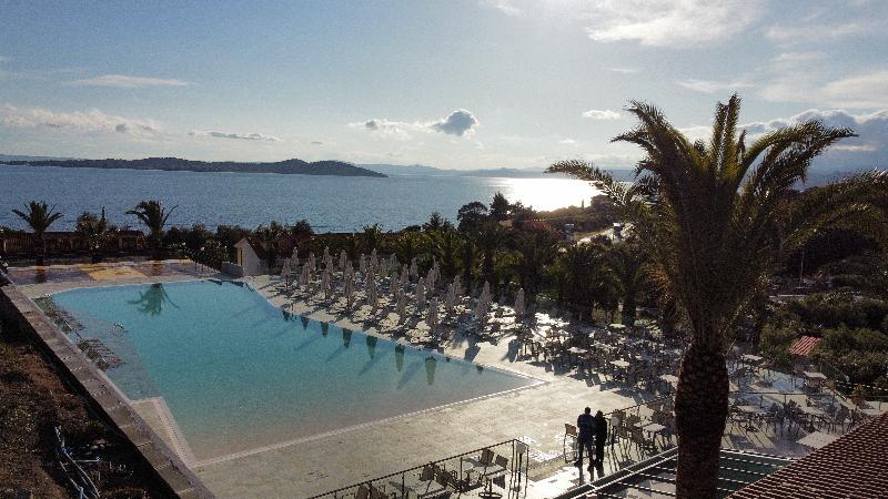 استراحتگاه Aristoteles Holiday Hotel And Spa