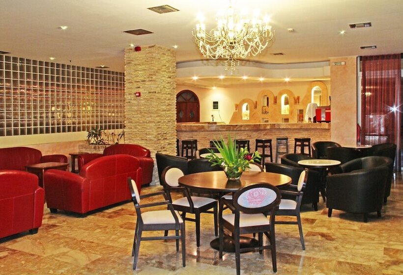 Roselands Hotel Bungalows