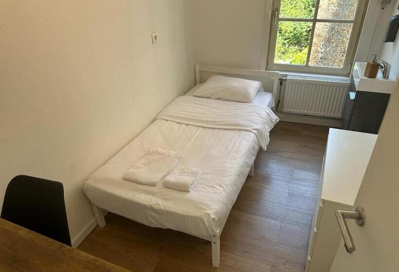 پانسیون Bed Collège