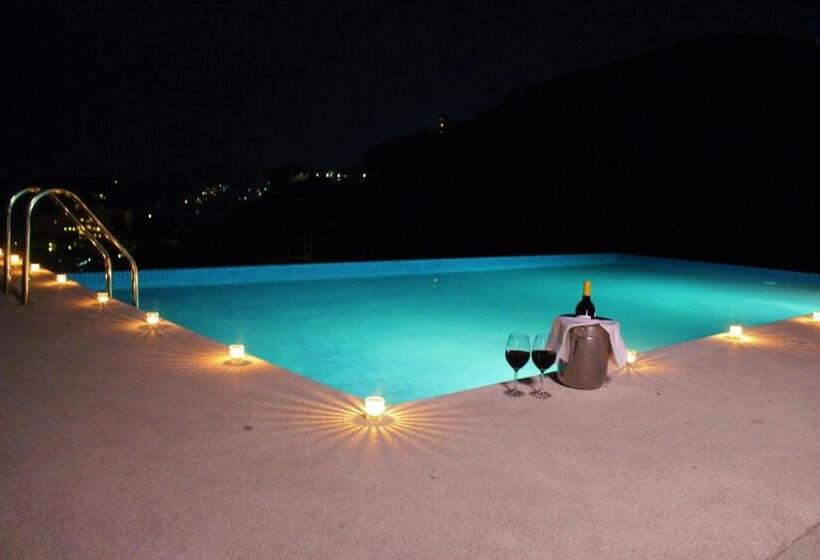 Sunset House Zihuatanejo