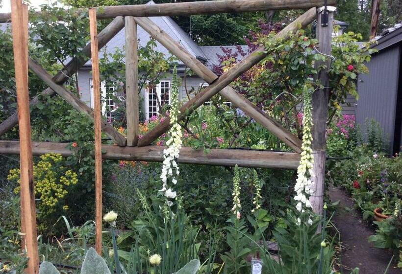 住宿加早餐  Hollyoak