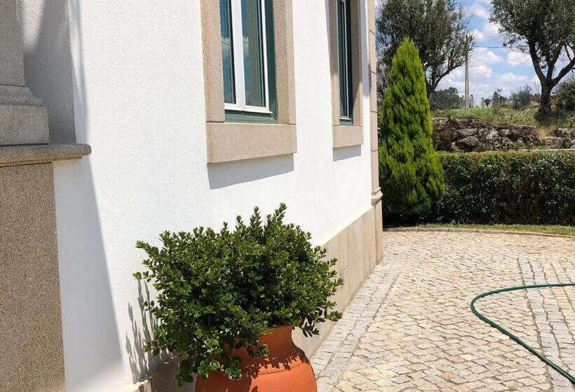 تختخواب و صبحانه Solar Da Serra Guesthouse