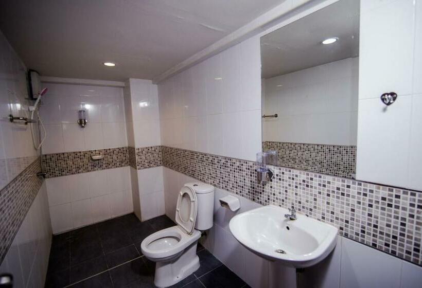 Jomtien Beach Hostel & Guesthouse