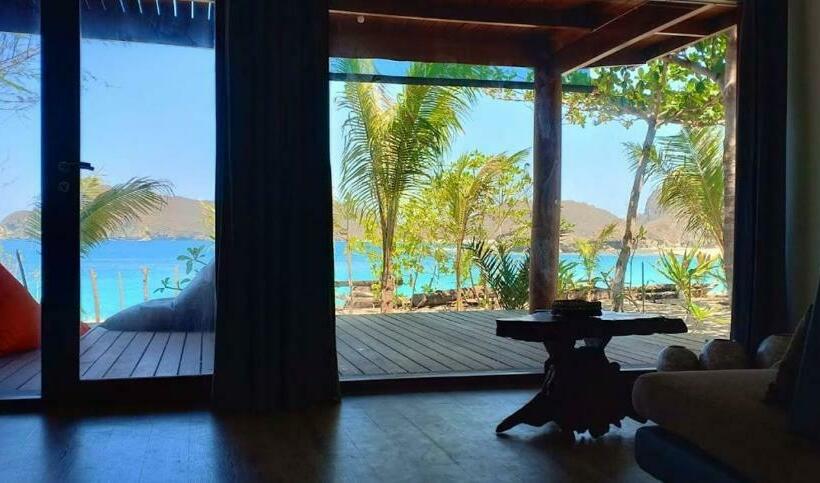 فندق صغير Castaway Surf Retreat 1