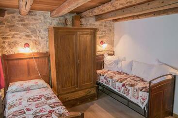 تختخواب و صبحانه Casa 1885