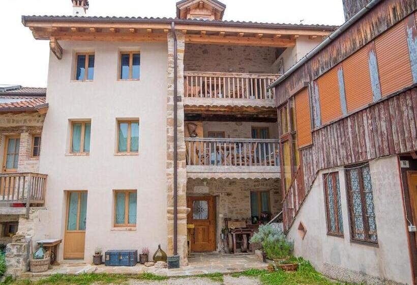 تختخواب و صبحانه Casa 1885