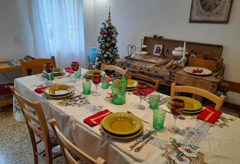 تختخواب و صبحانه Casa 1885