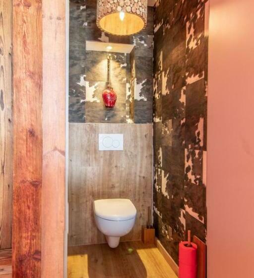 צימר Le Paon Bleu Annecy Poisy