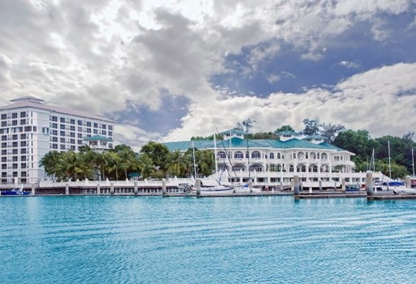 هتل Avillion Admiral Cove