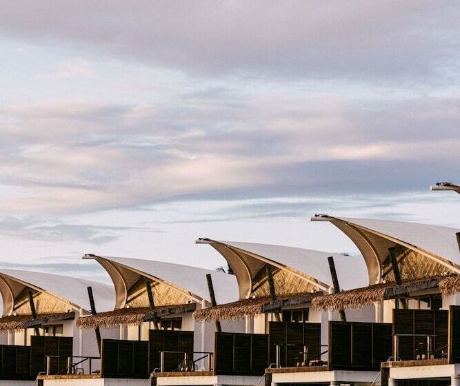 酒店 Cinnamon Hakuraa Huraa Maldives  All Inclusive