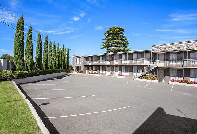 Hotel Comfort Inn On Raglan