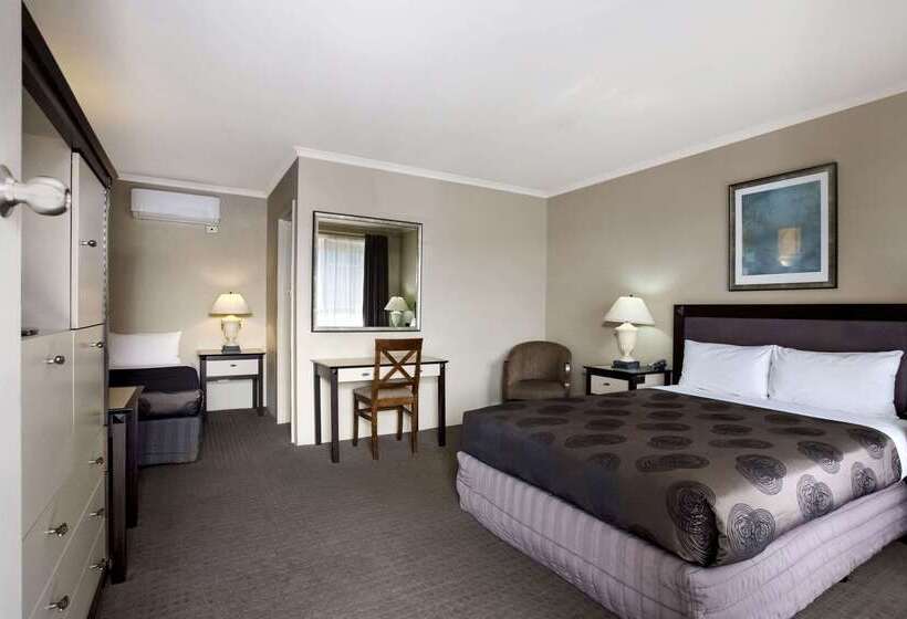 Hotel Comfort Inn On Raglan