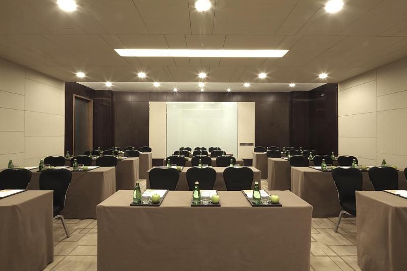 هتل Courtyard By Marriott Shanghai Jiading