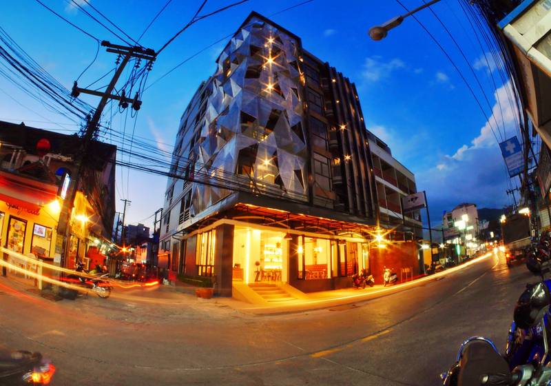 هتل Forty Winks Phuket