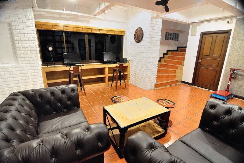 هتل Forty Winks Phuket