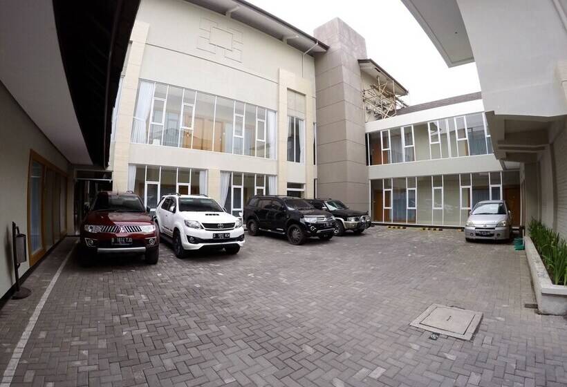 هتل Grand Guci